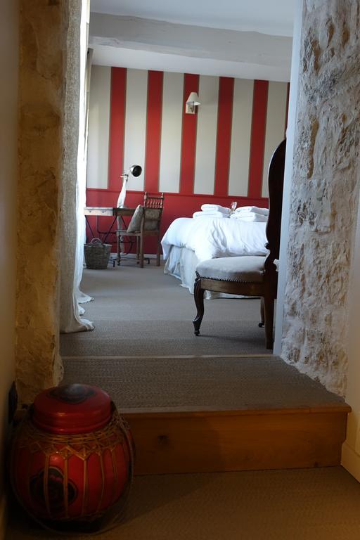 Bed and Breakfast Un Banc Au Soleil Marsilly  Exterior foto